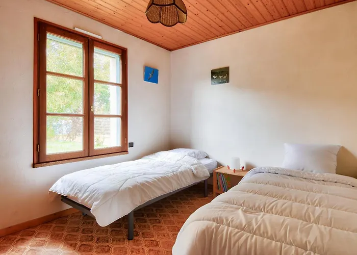 Maison Avec Jardin A 400m De La Des Sableaux * 诺亚芒提亚